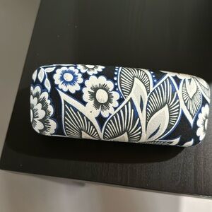 Vera Bradley hard shell eye glass case in navy, black & white